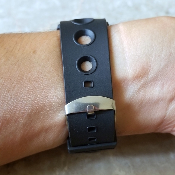 Nike Swoosh Watch Sport Silicone Band Black Strap Black Face Dial Wristwatch - Picture 13 of 13